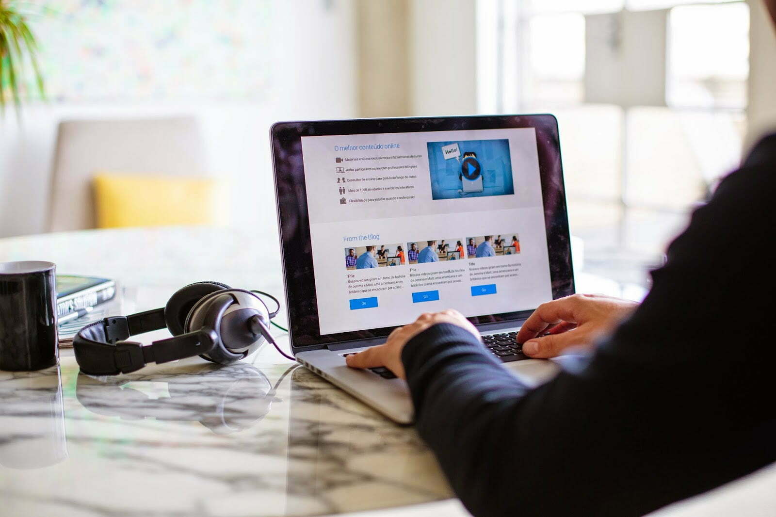 Photo of What Habits Make a Great Blogger?