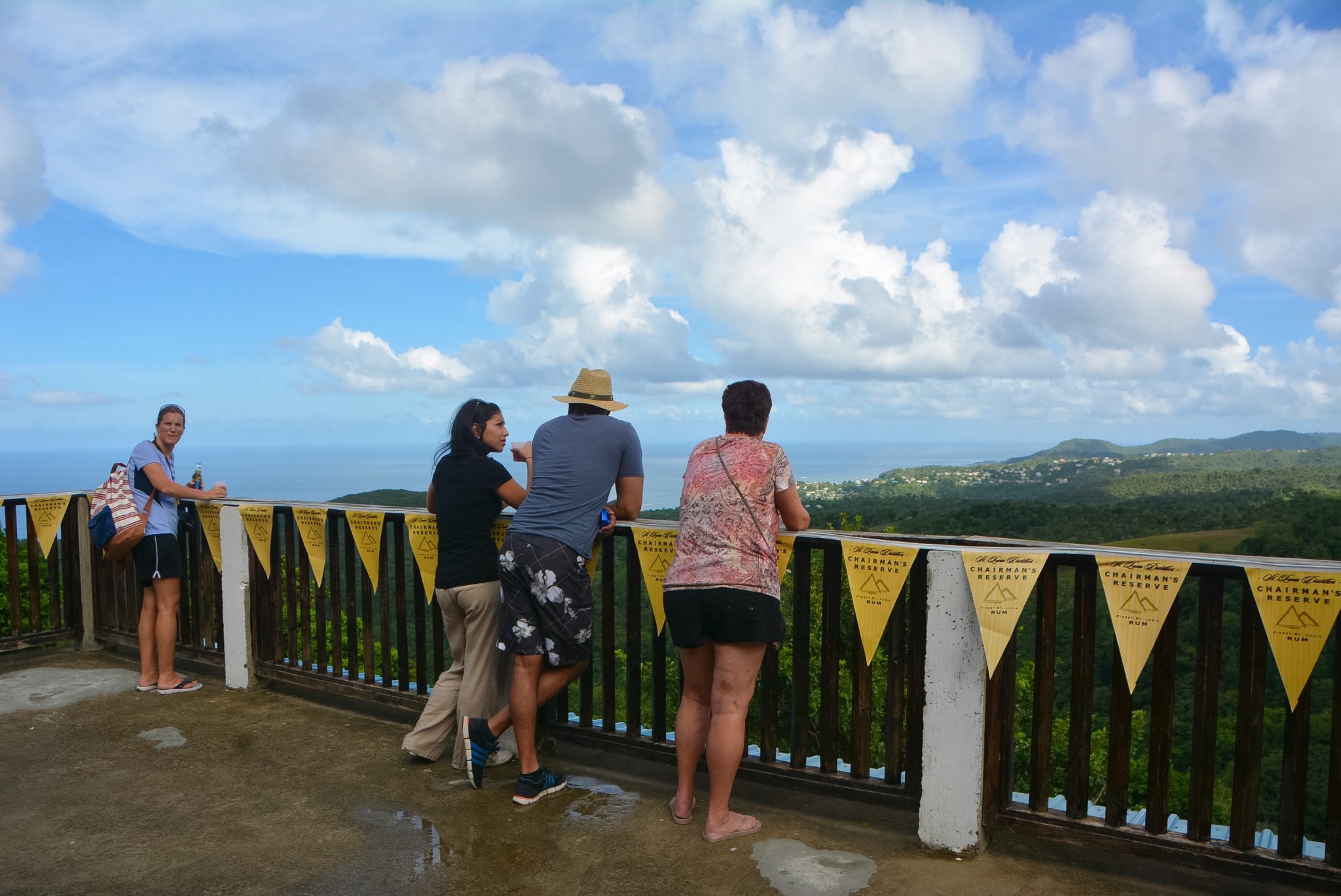 Photo of The Pros and Cons of Tour Traveling