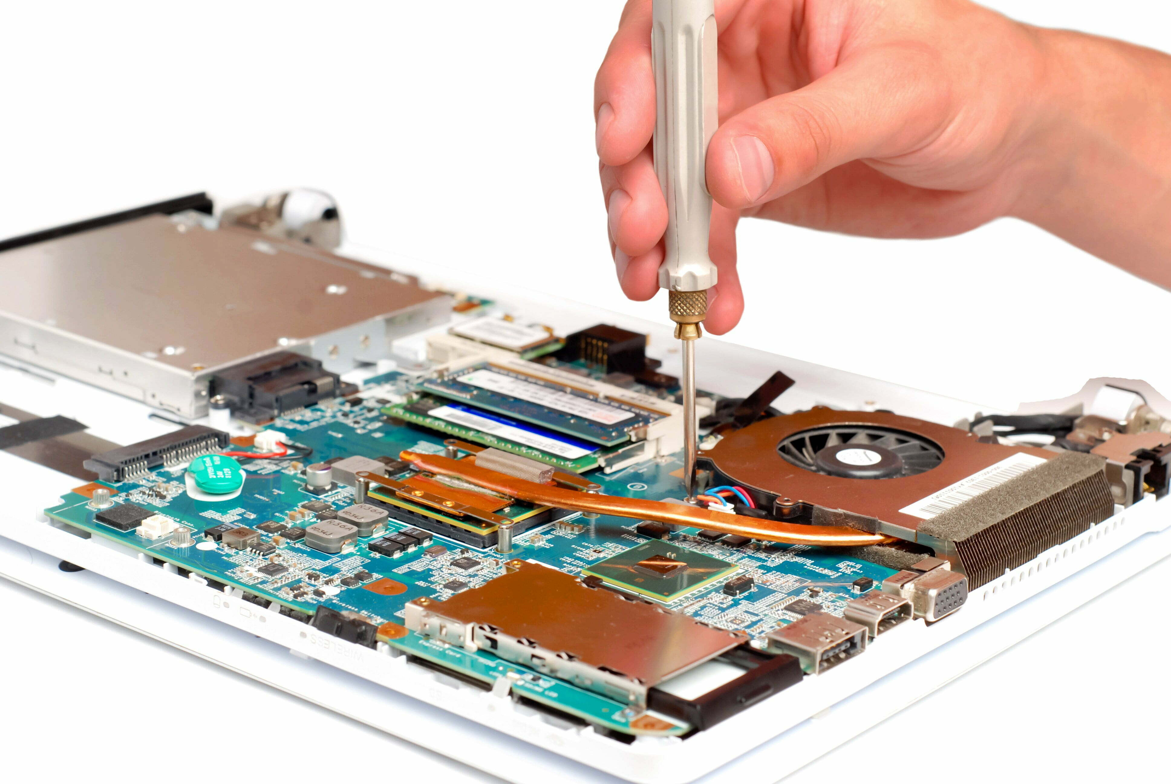 laptop-repair.jpeg (3872×2592)