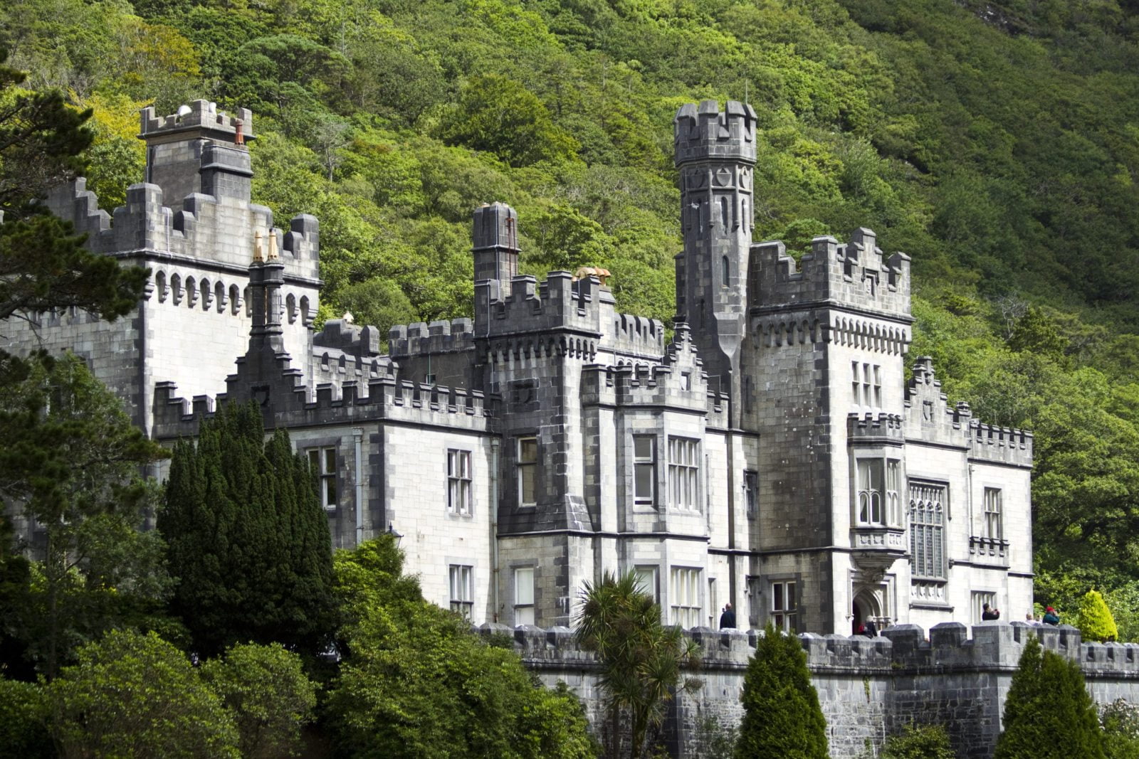 Kylemore-Castle-Fotolia_32641697_L.jpg (1600×1067)